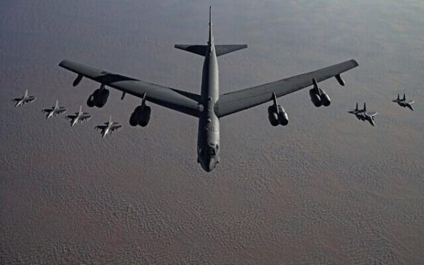 20201121_Iran_B-52bombers_USAF image