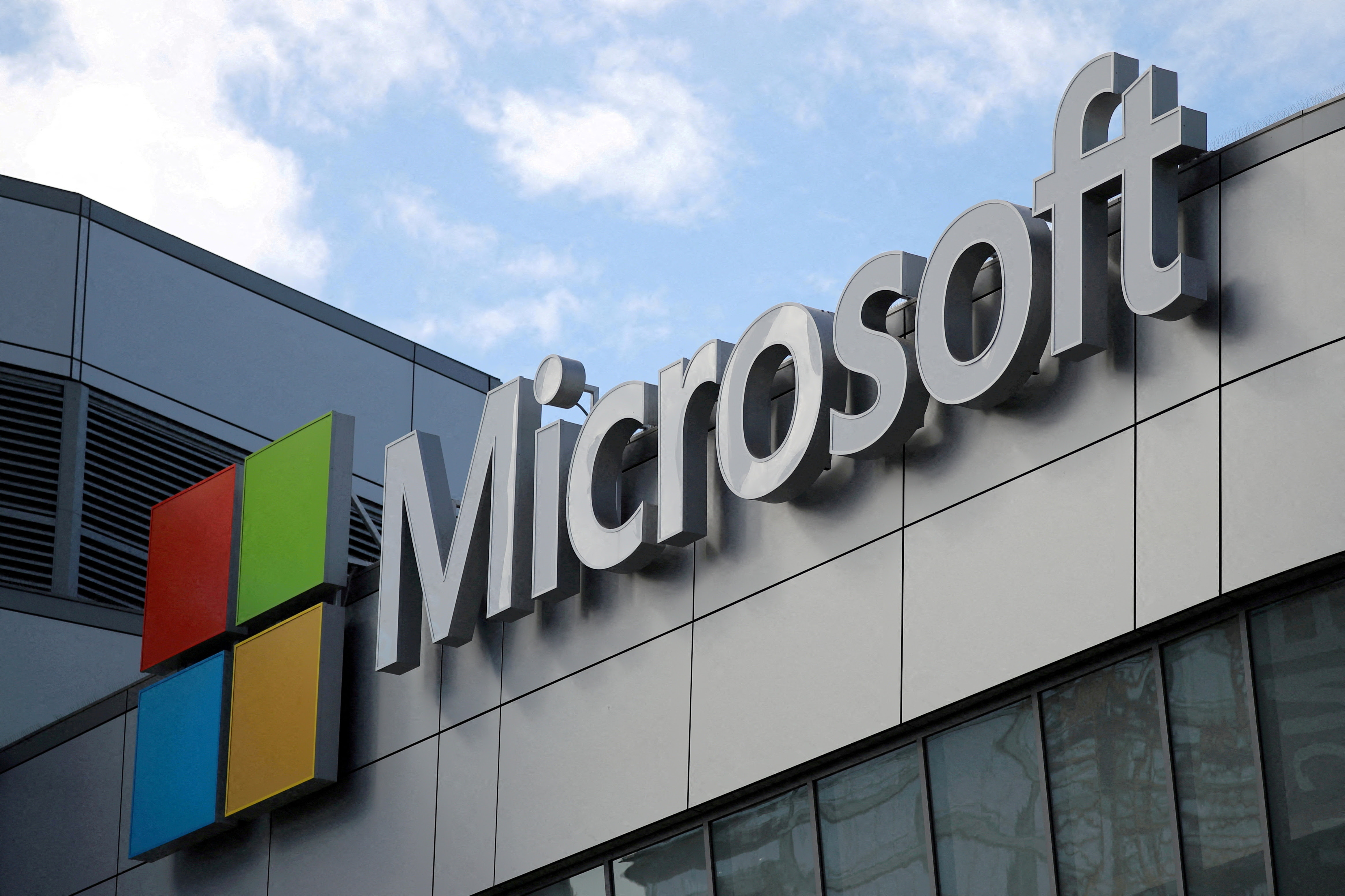 FILE PHOTO: FILE PHOTO: A Microsoft logo is seen in Los Angeles, California U.S. November 7, 2017. REUTERS/Lucy Nicholson/File Photo/File Photo