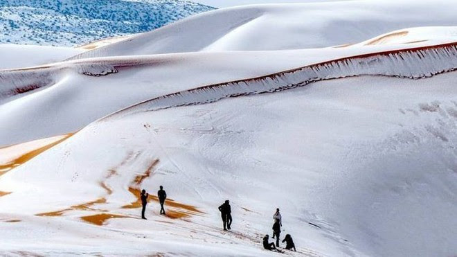 Lý giải hiện tượng tuyết rơi trắng xóa tại... sa mạc Sahara - Ảnh 10.