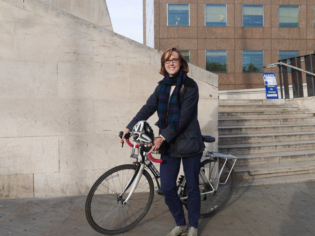 frances grier and her bike at london bridge