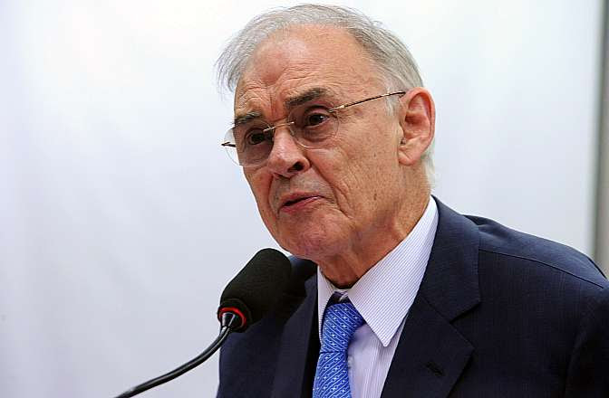 Deputado Arolde de Oliveira (PSD-RJ)