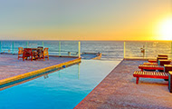 Infinity Pool - Plaza del Mar Infinity Pool - Plaza del
Mar