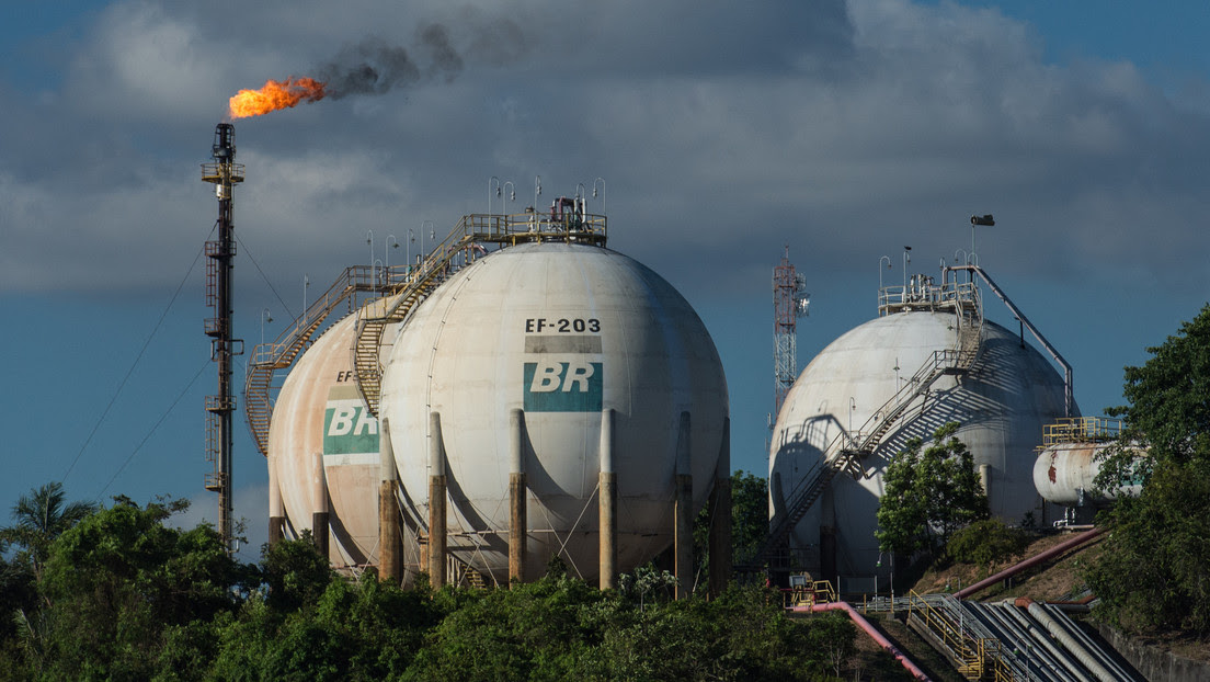 ¿Privatizar Petrobras?: Aprueban en Brasil la venta de una refinería de la petrolera estatal en Manaos