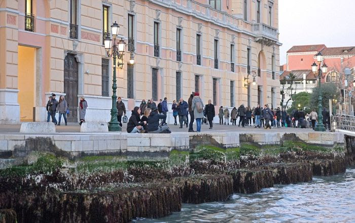 venice_canal_11
