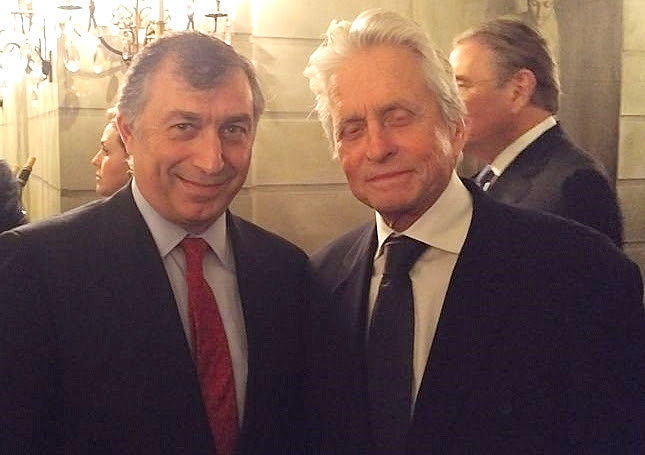 CJM homenageia o ator Kirk Douglas e o vice-presidente Joe Biden CJM homenageia o ator Kirk Douglas e o vice-presidente Joe Biden