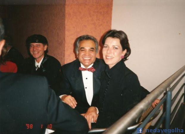 http://s2.picofile.com/file/7190837197/NedayeGolha_Group_21_Anoushiravan_Rohani_after_his_concert_in_Hannover_with_princess_Caroline_of_Monaco_1999_.jpg