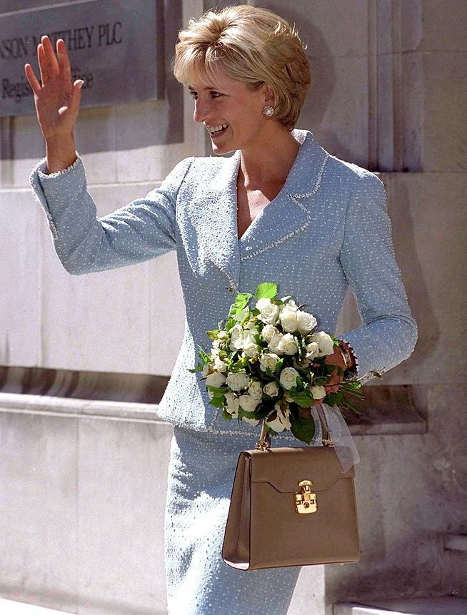 Princess Diana was given the Cartier watch as a present from her father for her birthday