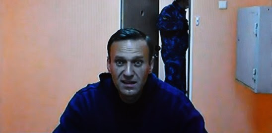 NAVALNY INTERROMPE LO SCIOPERO DELLA FAME