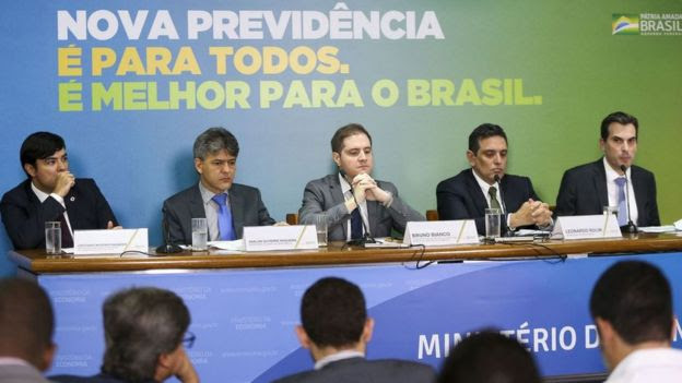 Apresentação da PEC 06, da reforma da Previdência