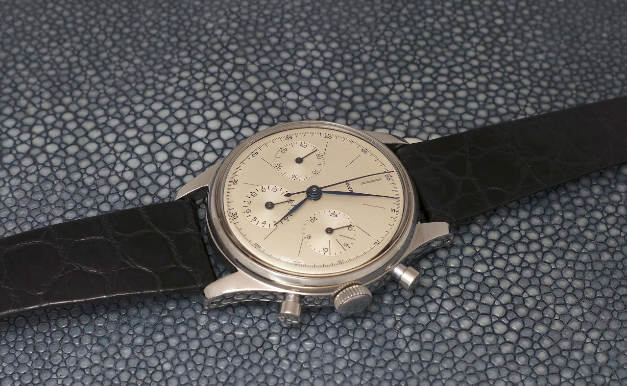 Lecoultre chronograph vintage hotsell