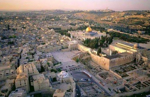 Umar Farooq found the Temple Mount to be a garbage dump for Jerusalem in the 7th century and personally cleaned and restored it!