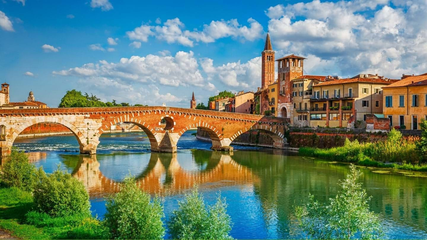 Verona Express Tour from Venice City Wonders