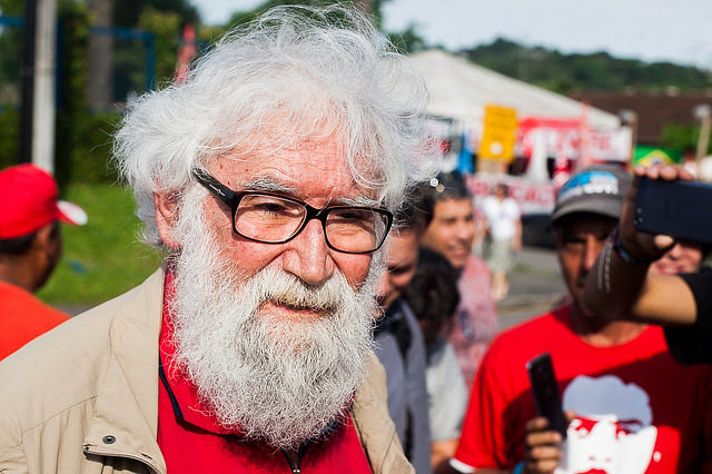 "Usan a Lula como trofeo, para sustentar las mentiras que contaron”, dice Boff - Créditos: Joka Madruga / APT