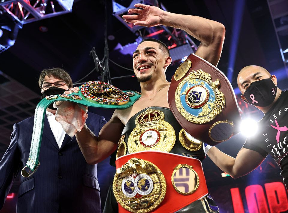 Teófimo López- Photo: IntuBoxing