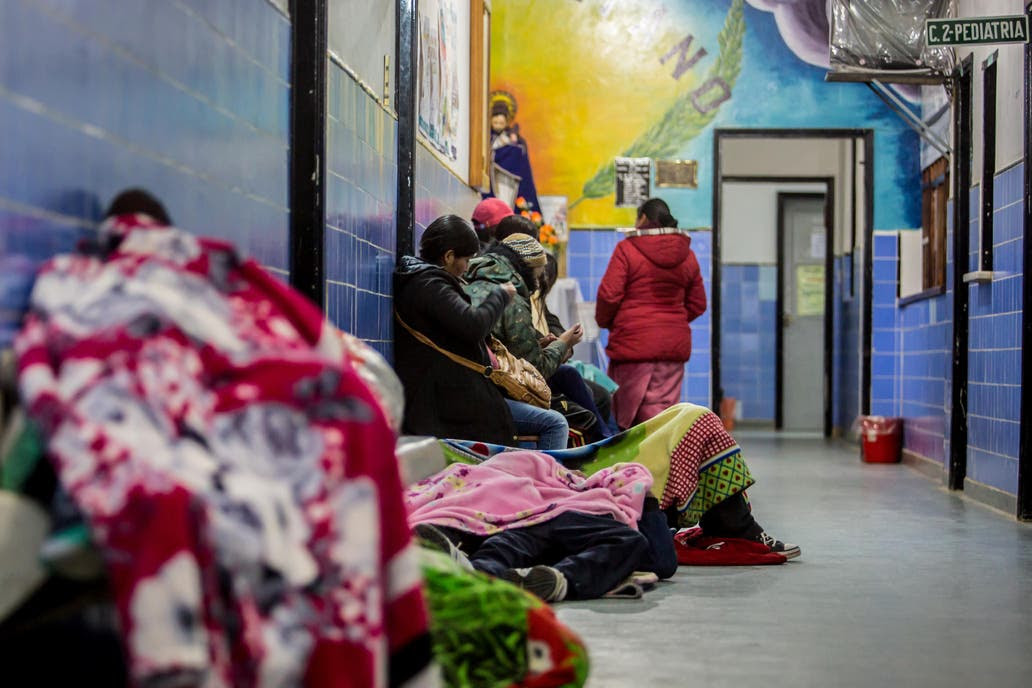 El debate por la gratuidad de la atención médica a extranjeros resurgió a partir de la decisión de Jujuy de comenzar a cobrarles a los ciudadanos bolivianos que se atiendan en sus hospitales públicos