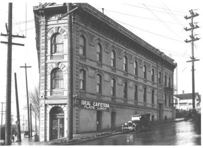 The Albina Building, Larrabee and Albina, 1927.  Portland Archives A2009-009.2471. 