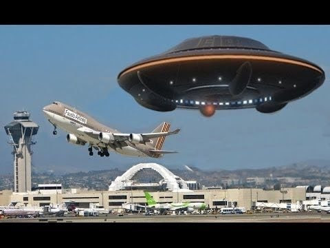 UFO News - Triangle UFO Spotted In Austin, Texas and MORE Hqdefault