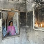 Lors d'un hommage à Ahmedabad le 28 février 2011 aux victimes de la Gulbarg Society tuées dans les programs anti-musulmans qui ont suivi l'incendie du train de Godhra, neuf ans plus tôt en 2002. (Crédits : AFP PHOTO / Sam PANTHAKY)