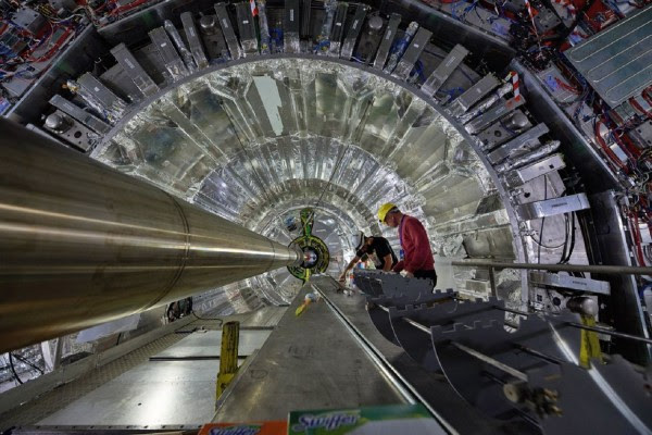 «Πόλεμος» για την επένδυση CERN στην Ελλάδα - Τι απαντά ο εκπρόσωπος της Ελλάδας