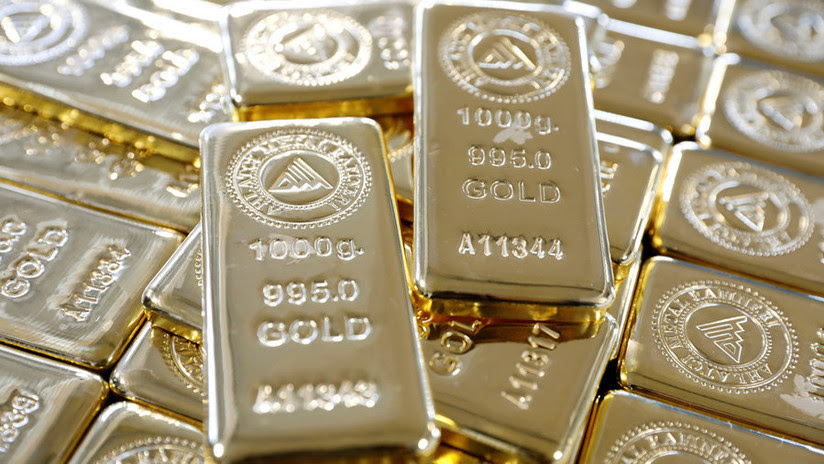 "La lucha contra el dólar ha llegado a Europa": La demanda global de oro sube un 42 % en 12 meses