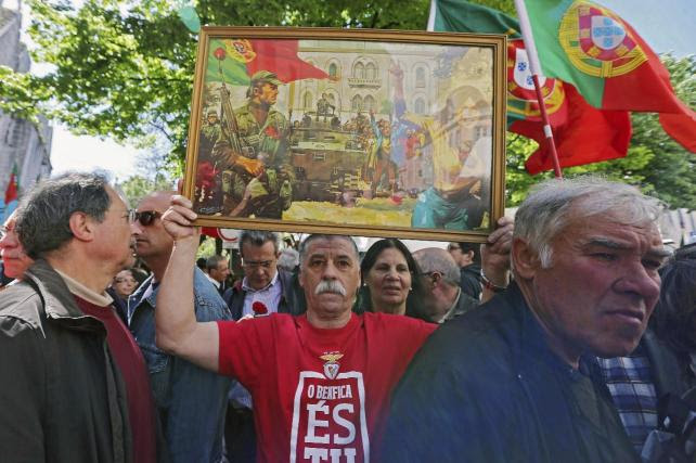 Portugal celebra, dividido, el 40 aniversario de su Revolución
