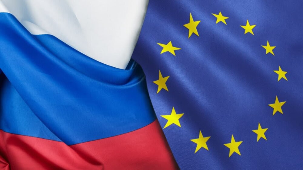Unia Europejska zorganizowała festiwal filmowy w Rosji. Europosłowie protestują