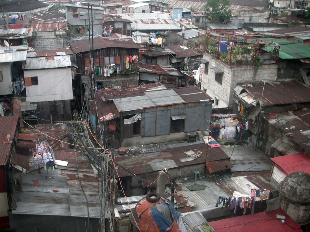 http://upload.wikimedia.org/wikipedia/commons/1/19/Manila_shanty.jpg