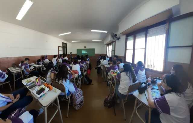 Ingreso 2023: la UNLP vuelve a visitar las escuelas secundarias