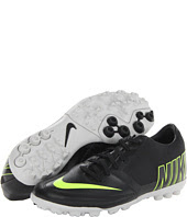 See  image Nike  Bomba Pro II 