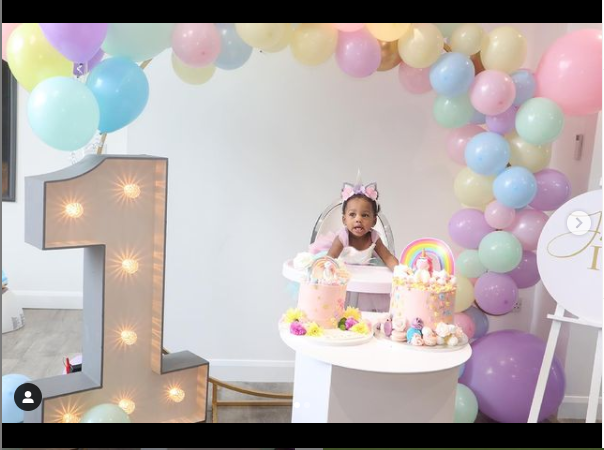 Super Eagles midfielder, Wilfred Ndidi and wife Dinma celebrate their daughter on her 1st birthday (photos)