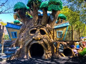 Discovery Tree in Cincinnati OH Discovery Tree in Cincinnati OH