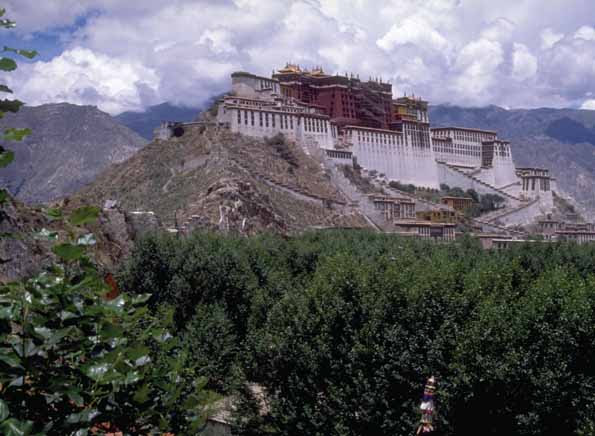 Potala Palace, The Former Summer Palace of The Tibetan Buddhist Leader, The Dalai Lama, Lhasa, Tibet.