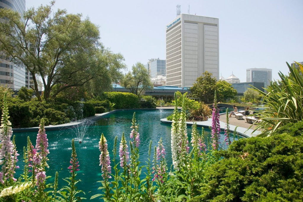 Kaiser-Center-Roof-Garden-Oakland-1958-1024x682