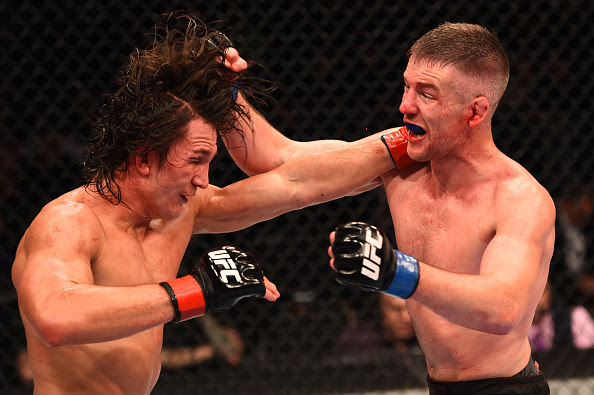 David Michaud vence a Garett Whiteley por decisión unánime (29-28, 29-28, 30-27) en peso ligero