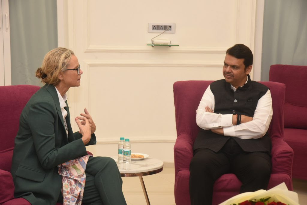 नाविन्यपूर्ण उपक्रम आणि स्टार्टअपसाठी स्वीडनने महाराष्ट्रात गुंतवणूक करावी – उपमुख्यमंत्री देवेंद्र फडणवीस