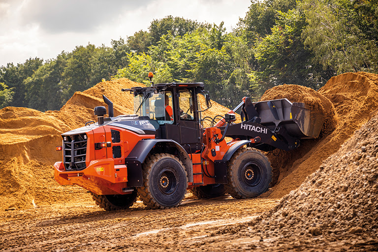 hitachi_zw180-7_wheel-loader_rb_6686_768x512.jpg