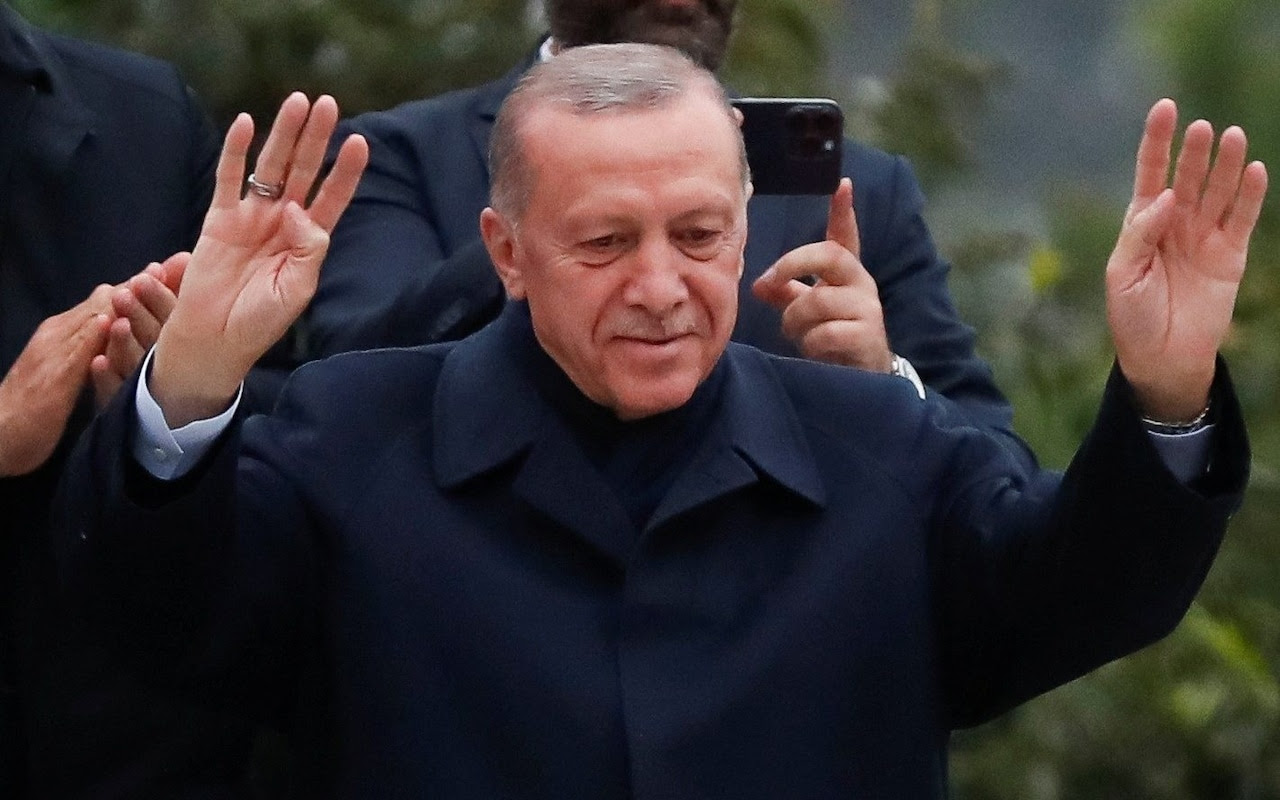 Erdogan celebrates his election win in Istanbul