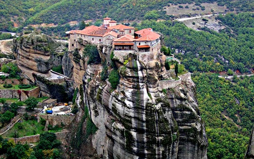 1-Meteora-Greece-8623-1405506122.jpg