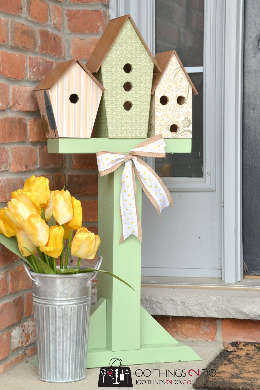 Birdhouse display, birdhouse decor, birdhouses on post, front porch decor, Spring front porch, National DIY Day, Craftbox Girls
