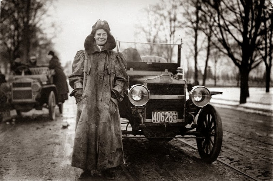 1909_first_woman_to_cross_usa_by_car
