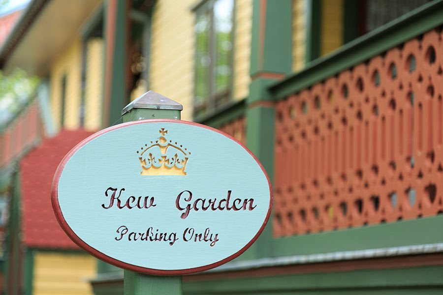 Image of the sign for the private parking for Kew Garden