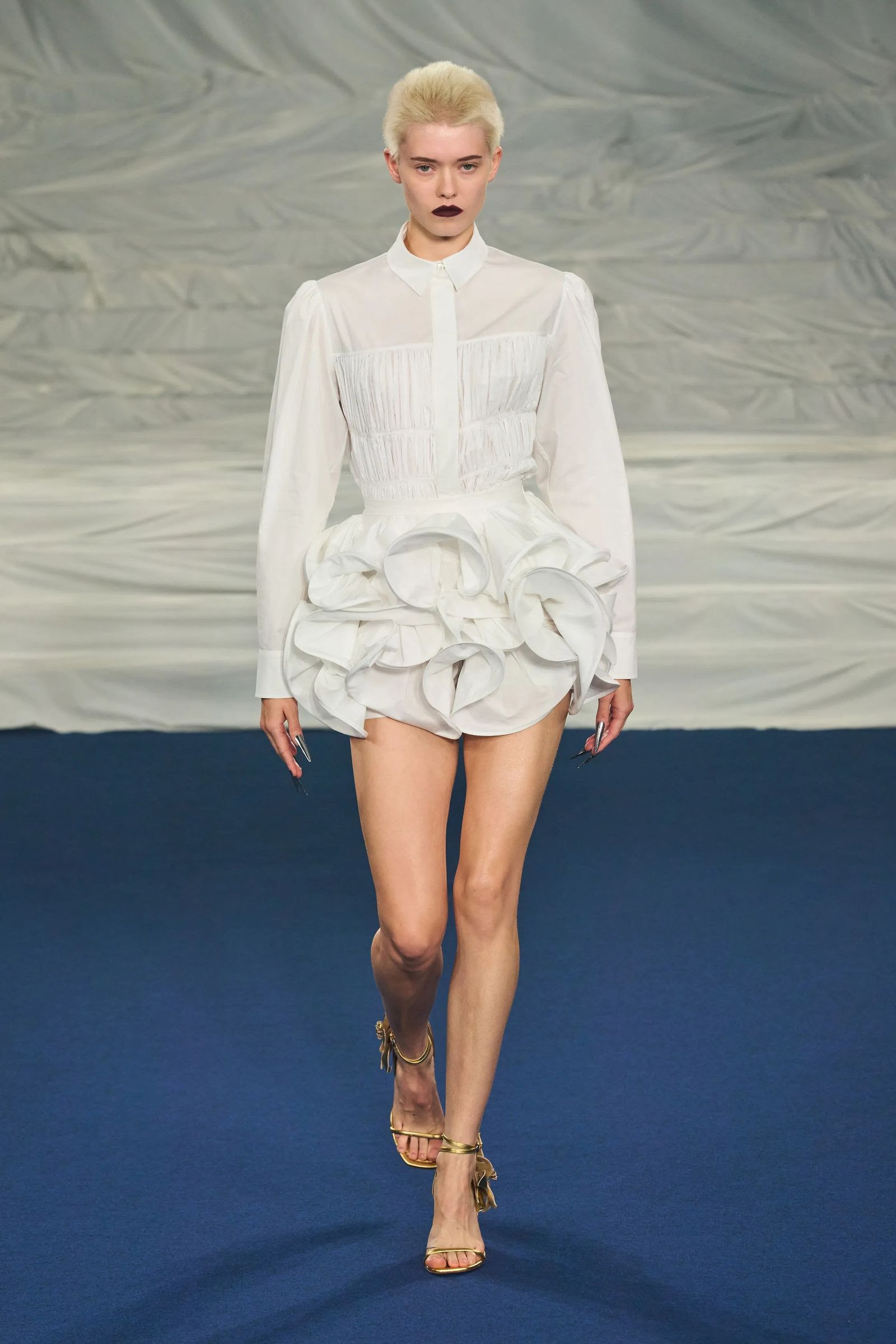 camicia bianca tendenza primavera estate 2023