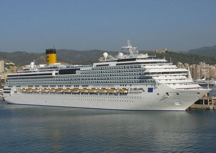 La croisiere, les navire...d'Hier Legendarycruiseship15-705x500