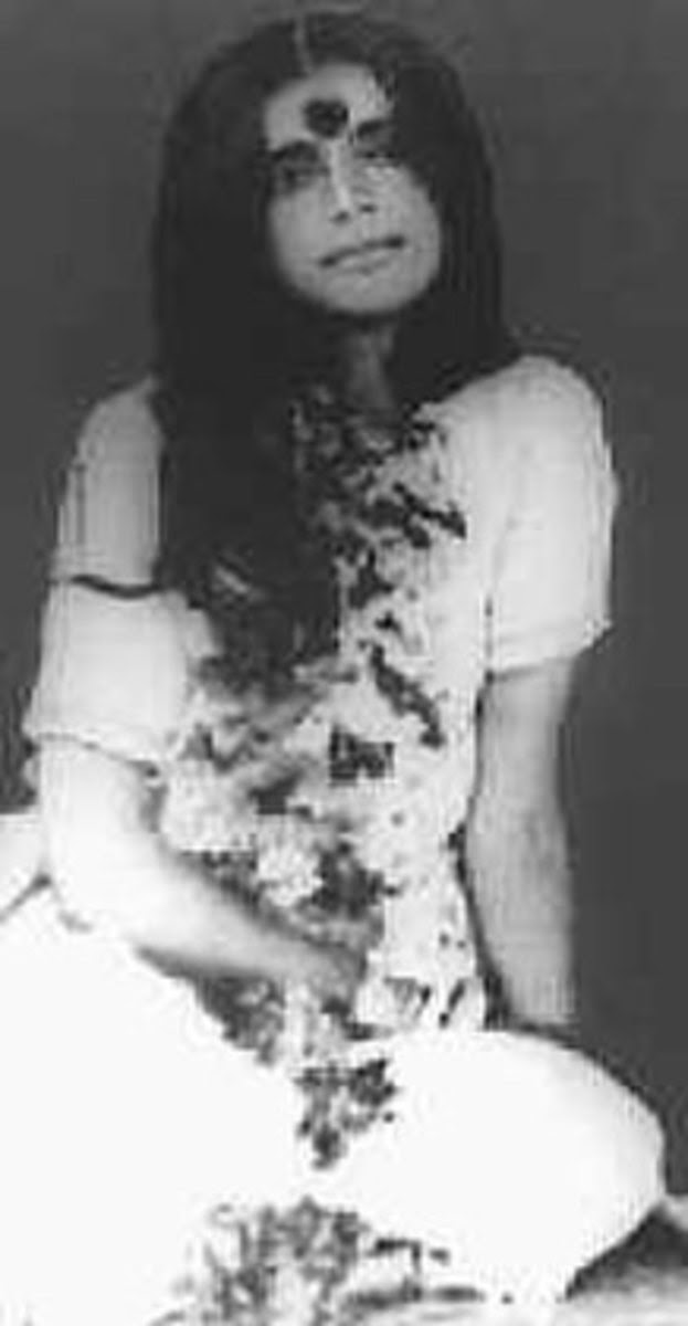 Sri Anandamayi Ma como una niña Sri Anandamayi Ma como una niña