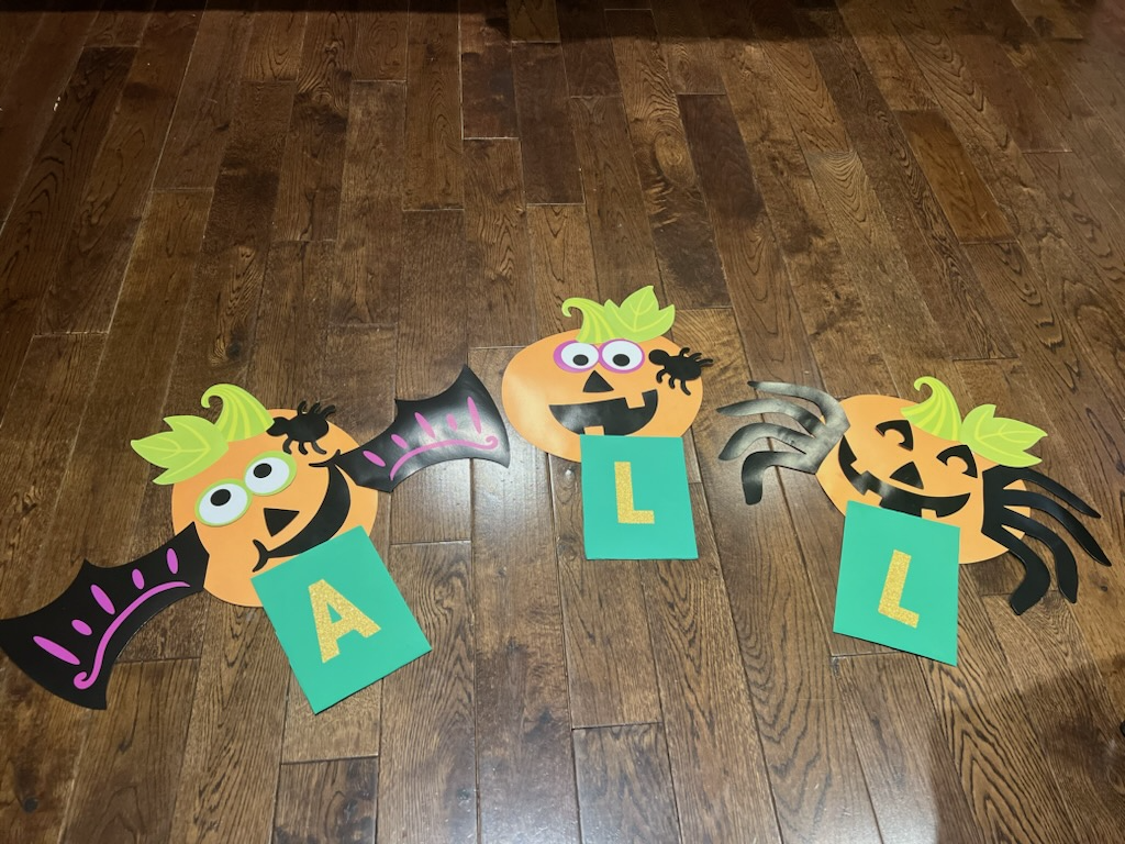 Halloween Scavenger Hunt Halloween Scavenger Hunt