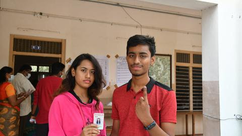 Gautam Ravi voted for the first time in 2021 elections. He was accompanied by his sister Divya Ravi who couldn't vote as her name was missing from the voter's list.