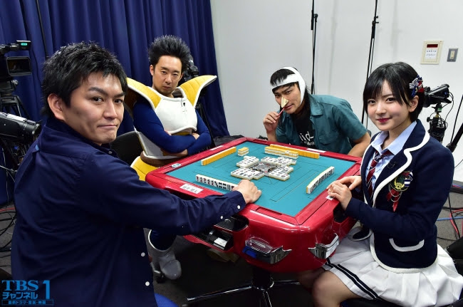 (左から)徳井健太、
R藤本、
伊藤広大、
須藤凜々花