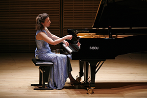 Angela Hewitt playing piano.