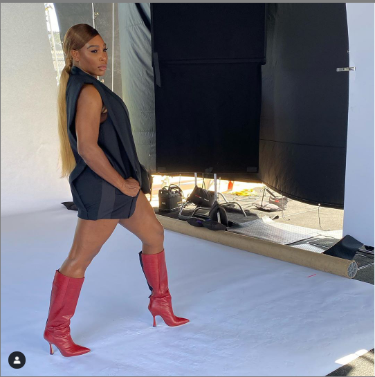 Tennis star, Serena Williams flaunts her hot legs in sexy new photos