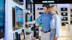 couple tv shopping